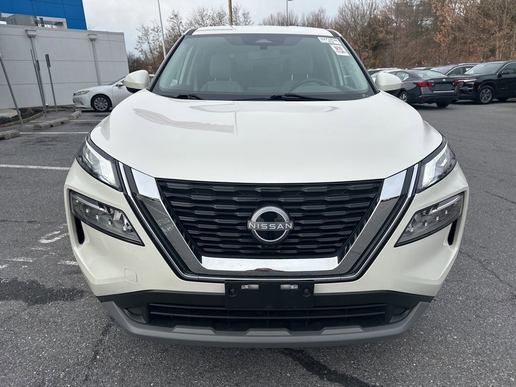 Used 2023 Nissan Rogue SV