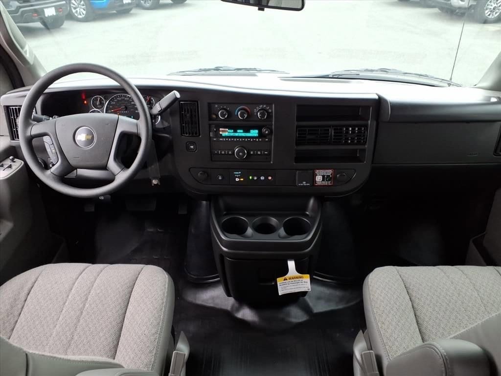 2025 Chevrolet Express Cargo Work Van - Photo 21