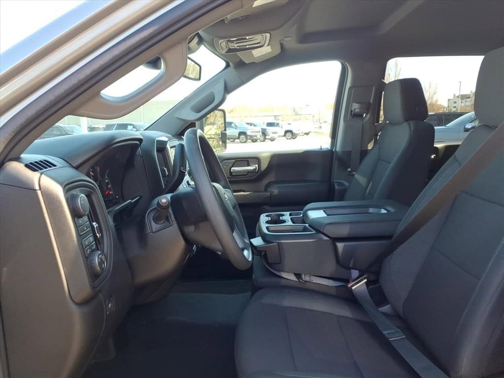 2026 Chevrolet Silverado 2500 HD Custom - Photo 11