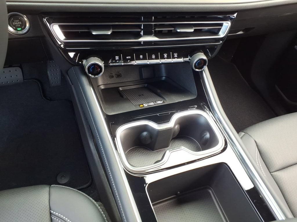 2026 Chevrolet Traverse LT - Photo 21