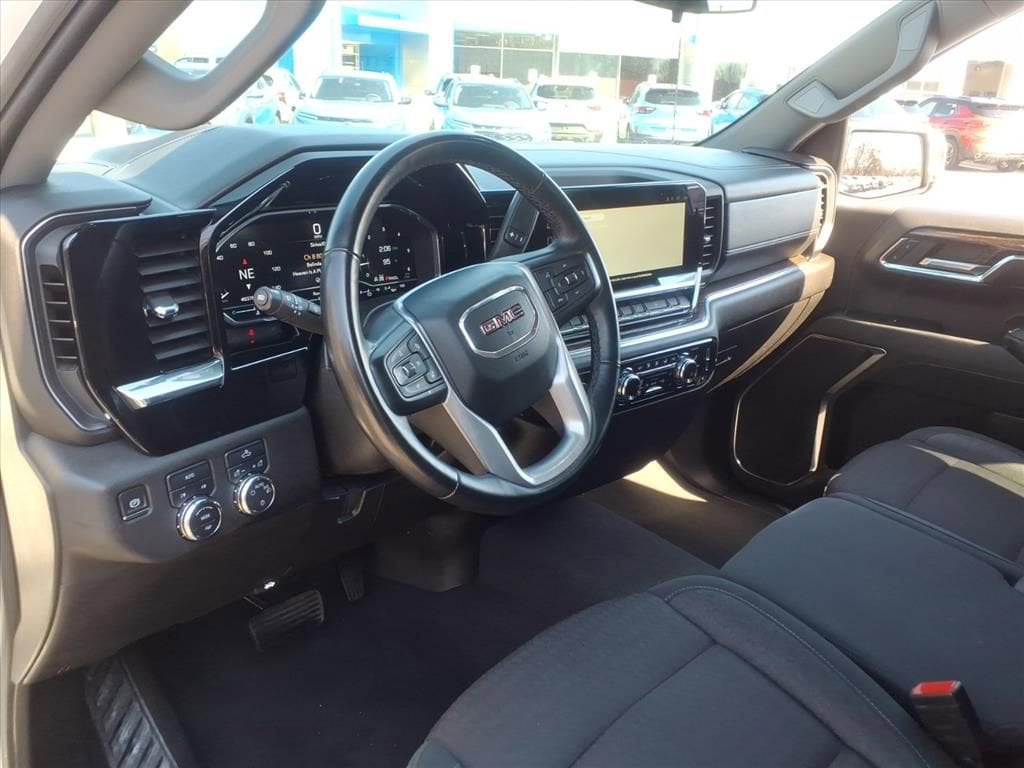 2024 GMC Sierra 1500 SLE - Photo 11