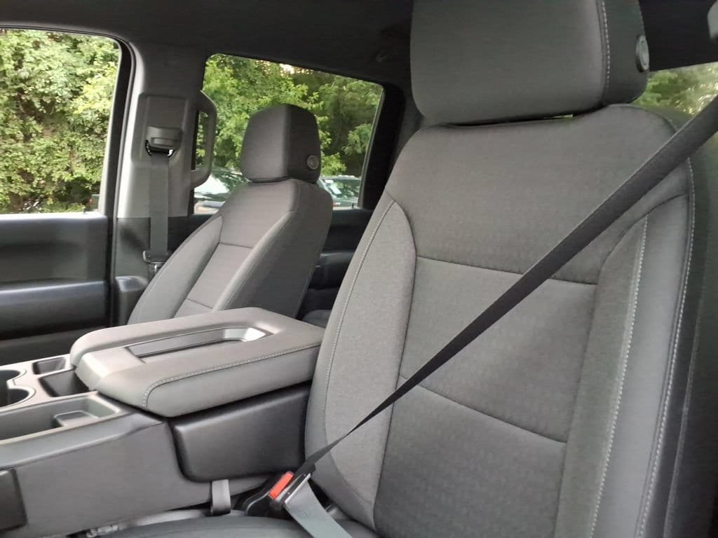 2026 Chevrolet Silverado 2500 HD Custom - Photo 13