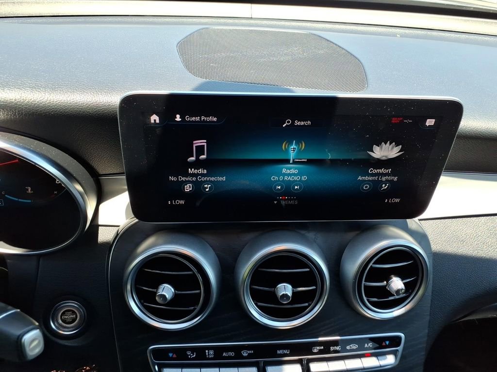 2021 Mercedes-Benz GLC GLC300 - Photo 25