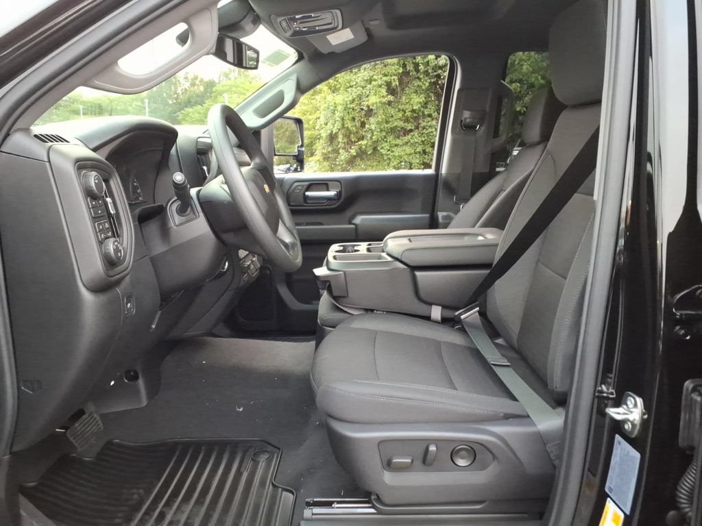2026 Chevrolet Silverado 2500 HD Custom - Photo 12
