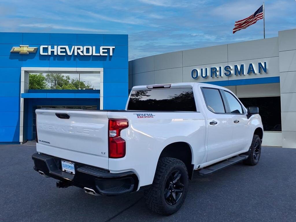 2024 Chevrolet Silverado 1500 LT Trail Boss photo 3