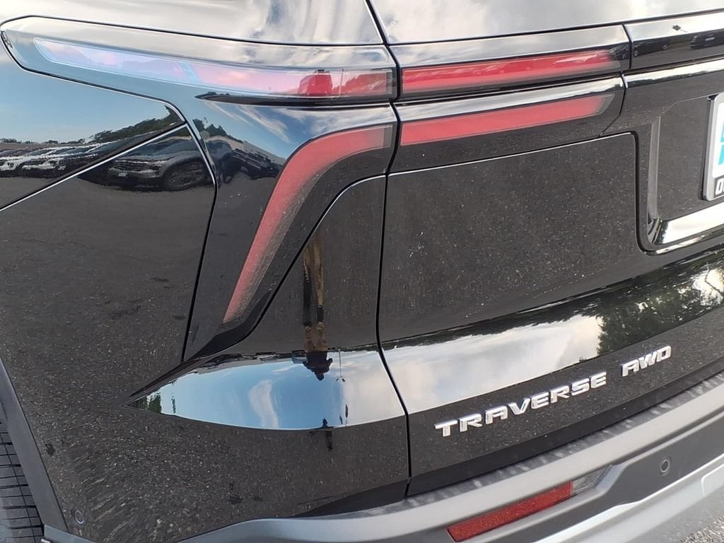 2026 Chevrolet Traverse LT - Photo 9