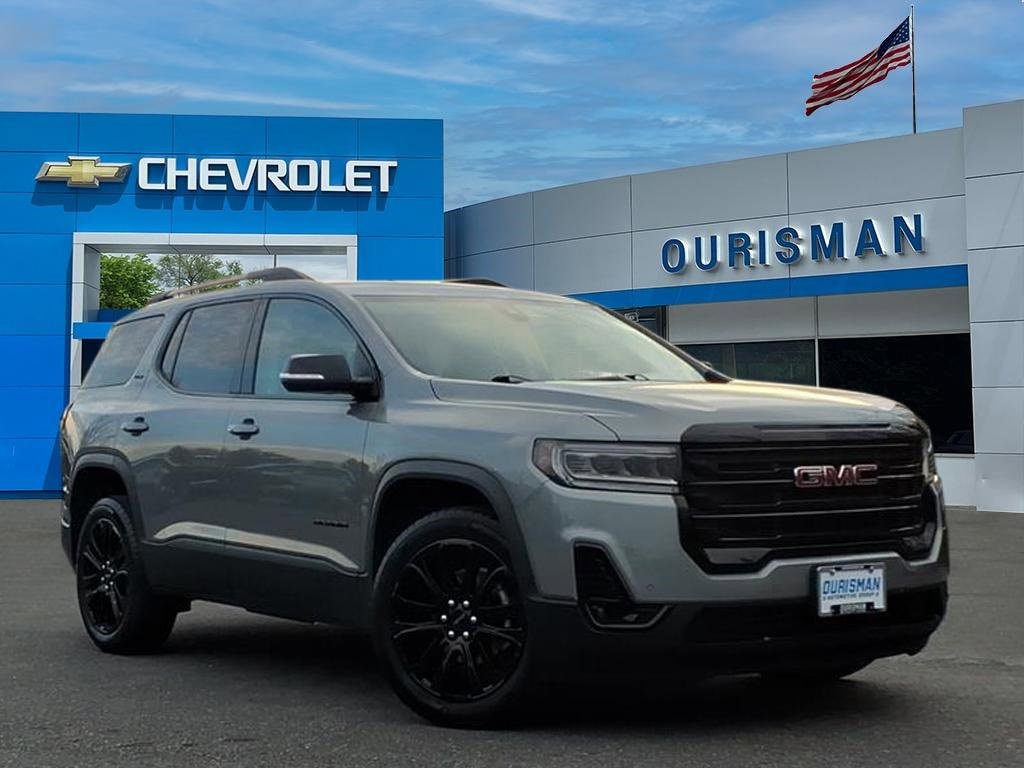 2023 GMC Acadia SLT's photo