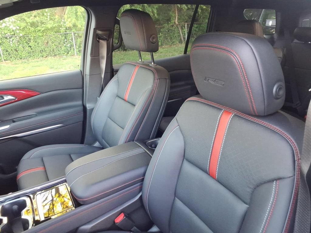 2026 Chevrolet Traverse RS - Photo 13