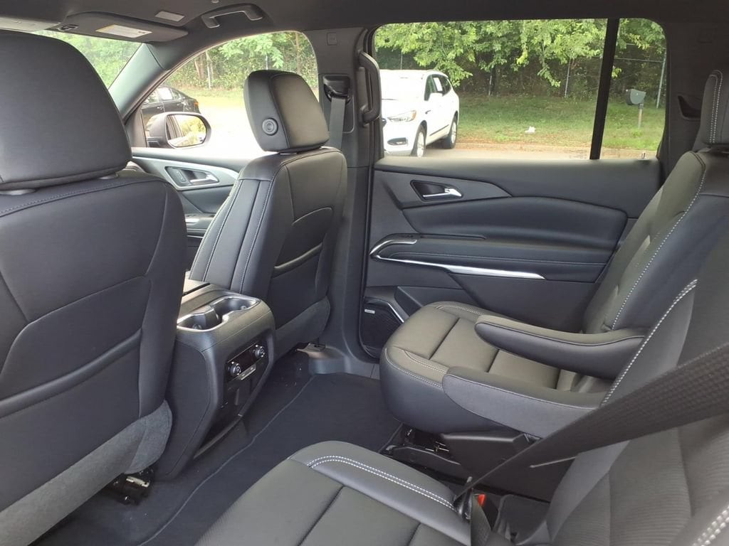 2026 Chevrolet Traverse LT - Photo 14