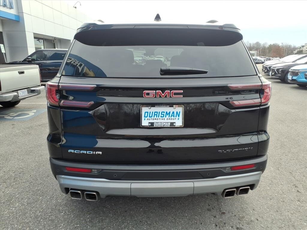 Used 2025 GMC Acadia Elevation SUV