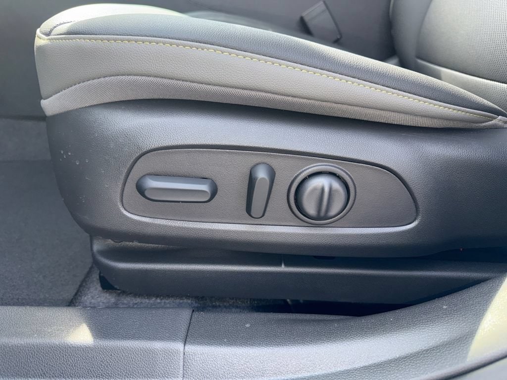 2026 Chevrolet Trax Activ - Photo 16
