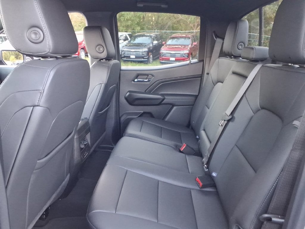 2026 Chevrolet Colorado Z71 - Photo 17