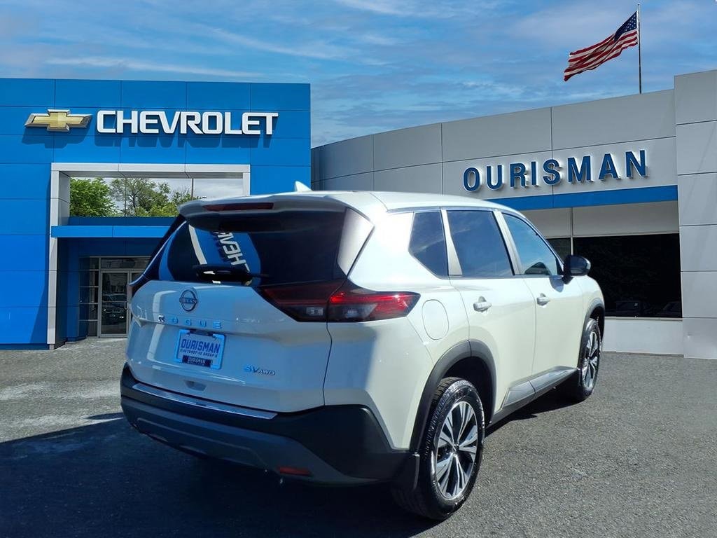Used 2023 Nissan Rogue SV