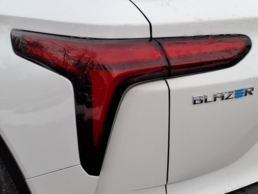 2026 Chevrolet Blazer EV LT - Photo 9