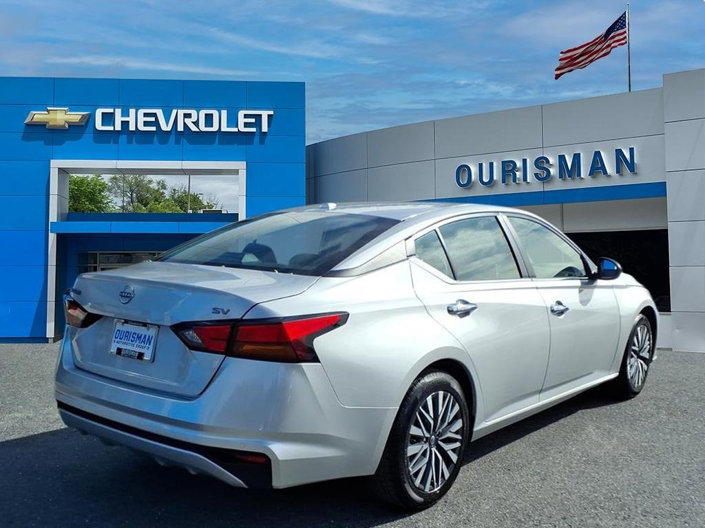 Used 2024 Nissan Altima 2.5 SV