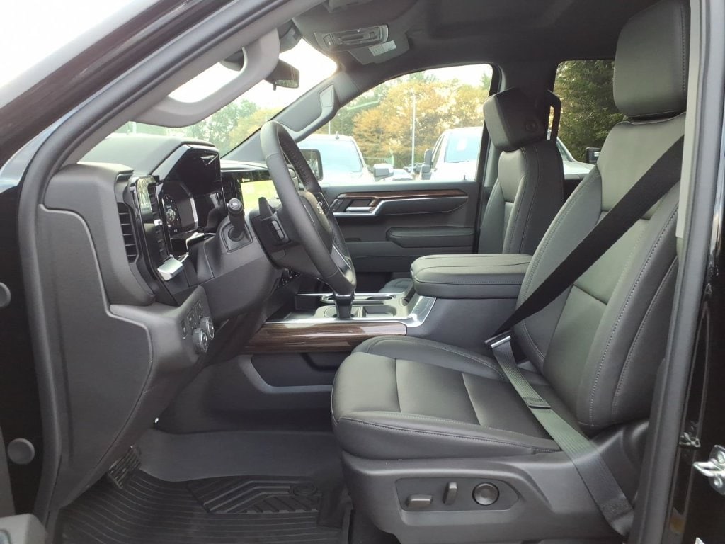2026 Chevrolet Silverado 1500 LT Trail Boss - Photo 11