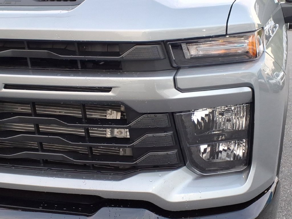 2026 Chevrolet Silverado 2500 HD Custom - Photo 8
