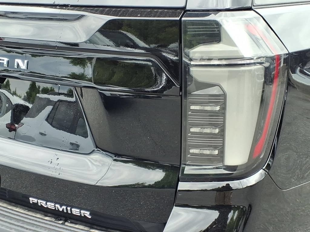 2026 Chevrolet Suburban Premier - Photo 8