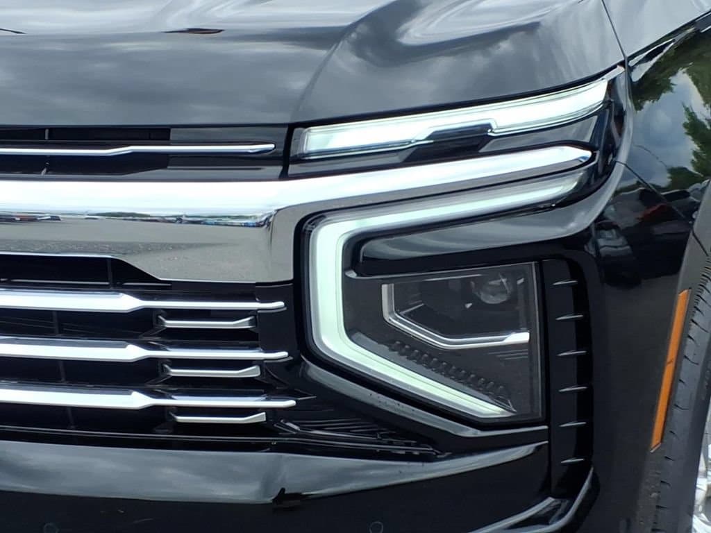 2026 Chevrolet Suburban Premier - Photo 7