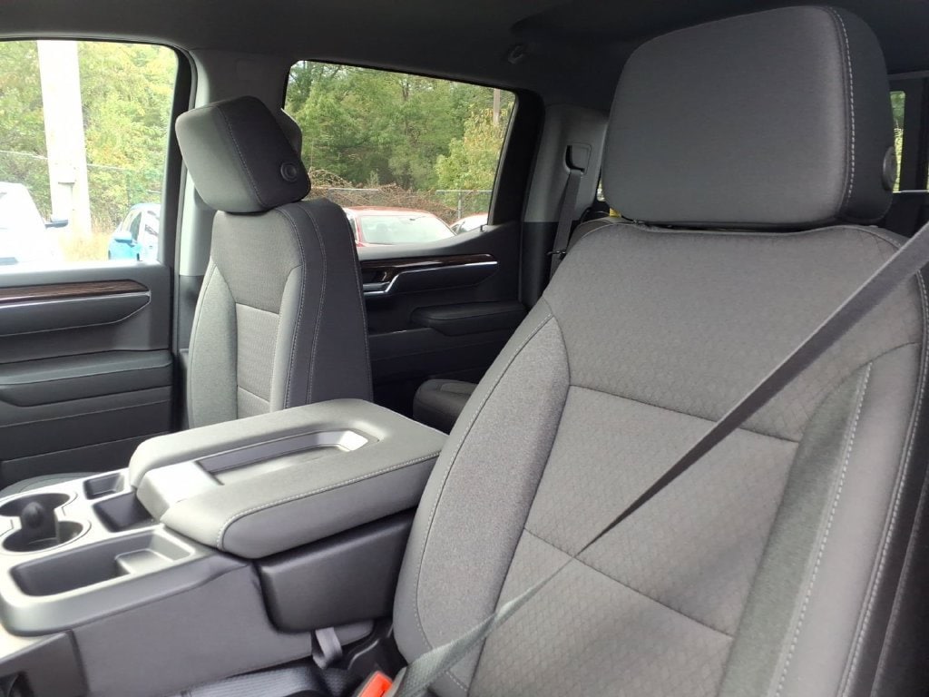 2026 Chevrolet Silverado 1500 LT - Photo 13