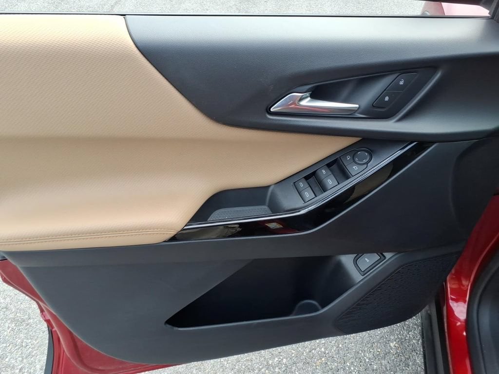 2027 Chevrolet Equinox ACTIV - Photo 13