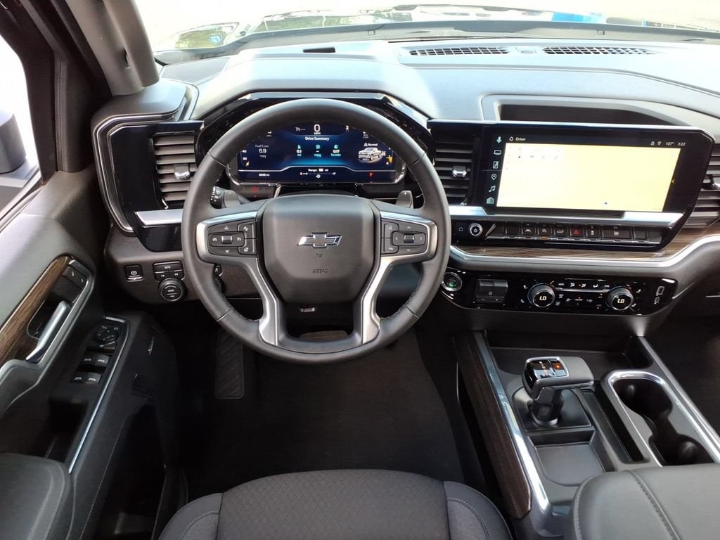 2025 Chevrolet Silverado 1500 RST - Photo 17