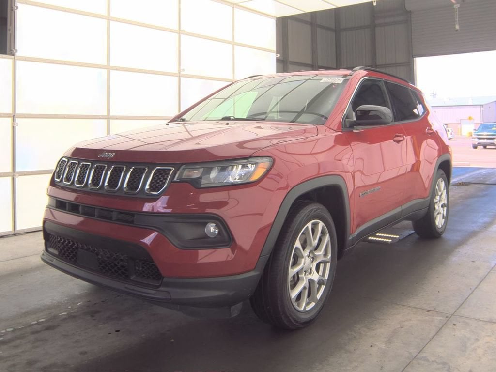 Used 2023 Jeep Compass Latitude Lux FWD SUV