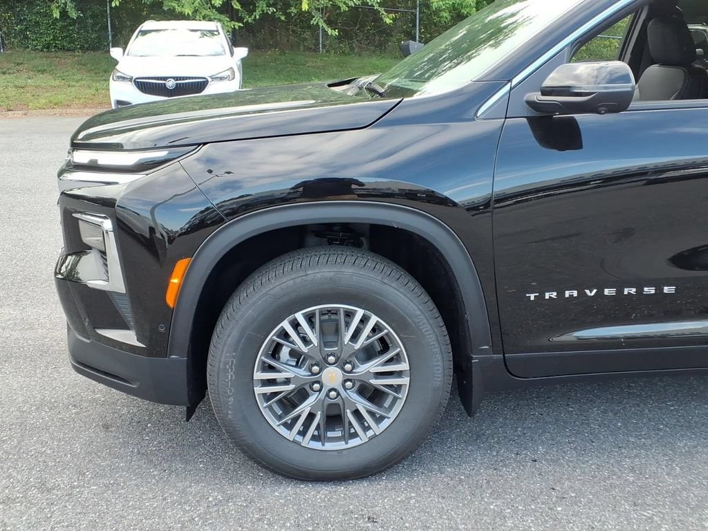 2026 Chevrolet Traverse LT - Photo 7