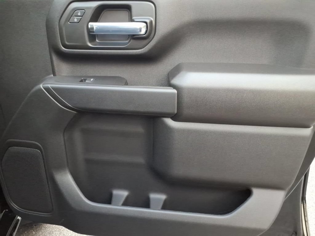 2026 Chevrolet Silverado 2500 HD Custom - Photo 21