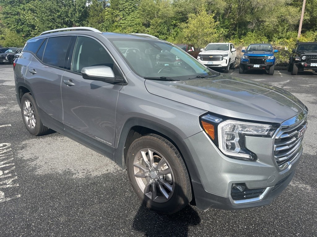 2024 Gmc Terrain SL photo 2