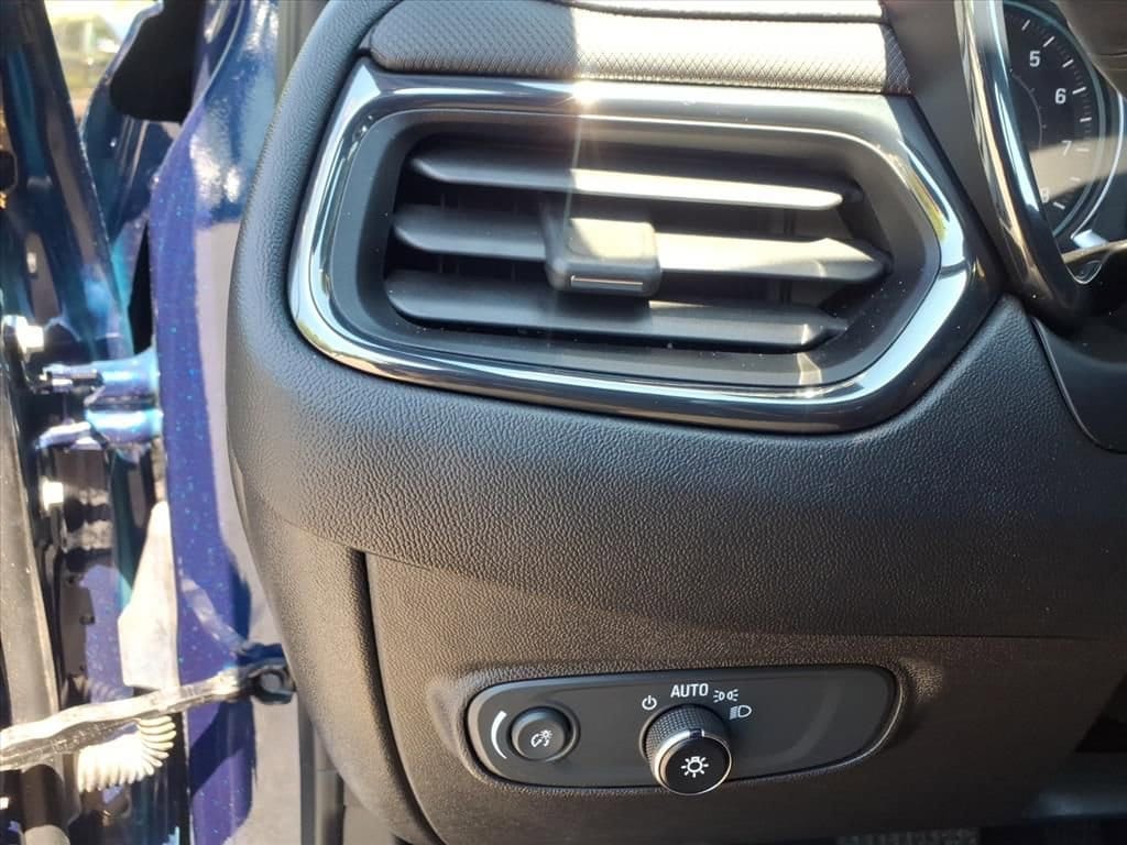 2023 Chevrolet Equinox RS - Photo 21
