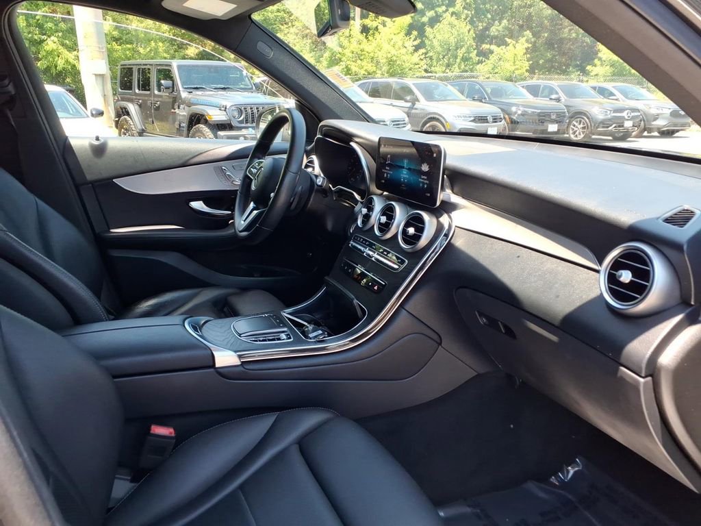 2021 Mercedes-Benz GLC GLC300 - Photo 19