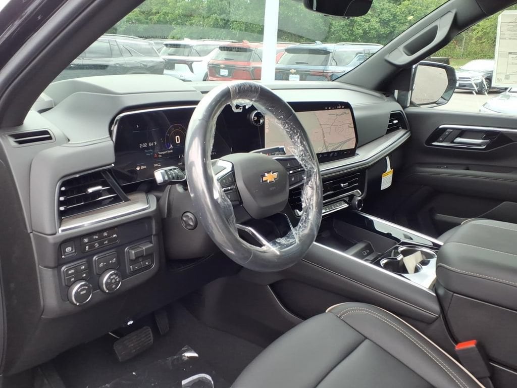 2026 Chevrolet Suburban Premier - Photo 11