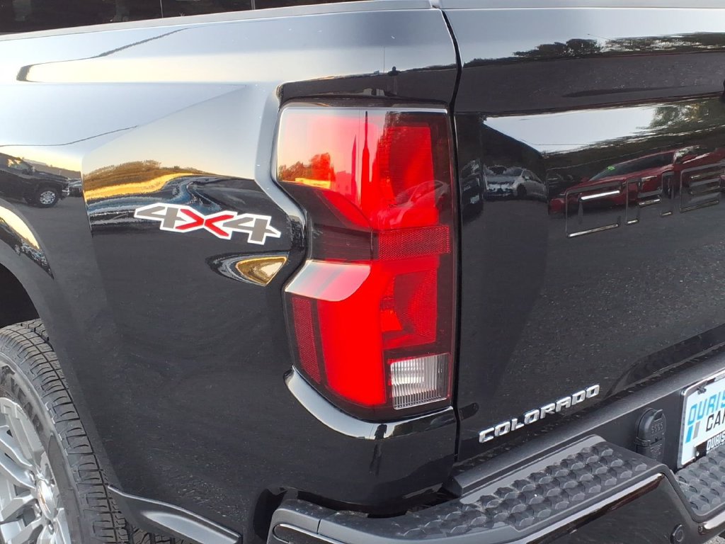 2026 Chevrolet Colorado LT - Photo 9