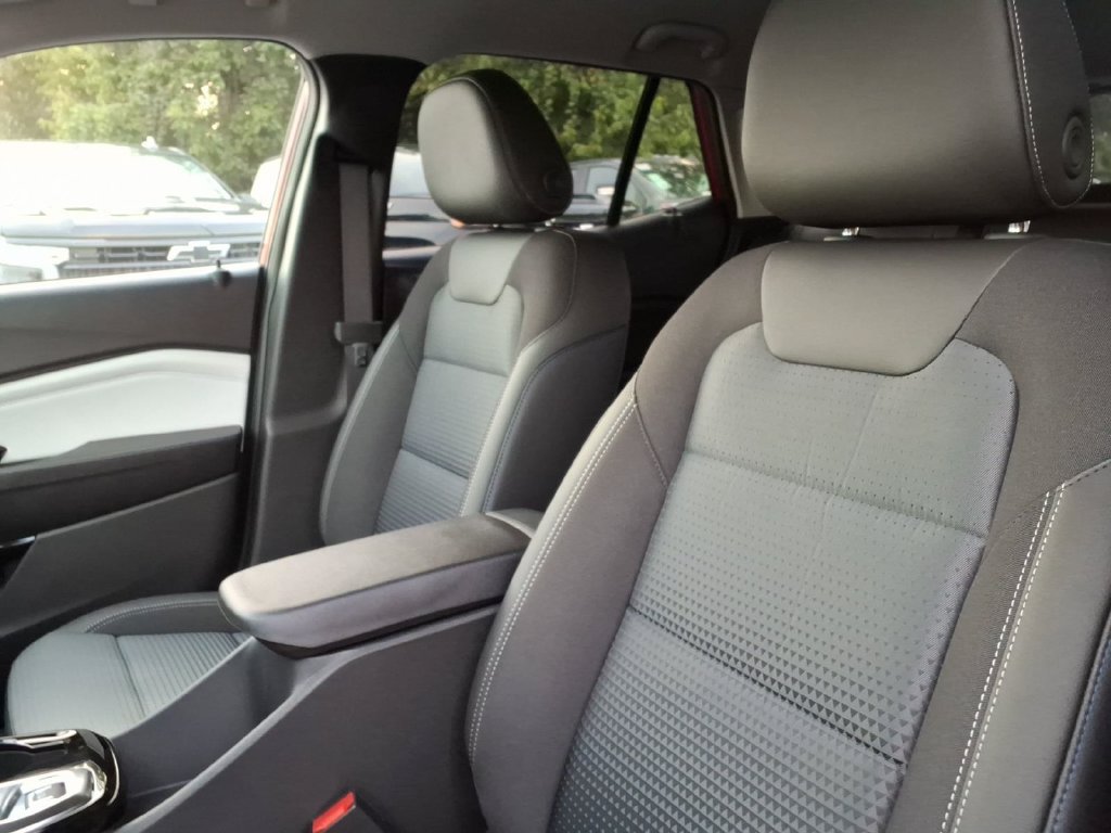 2026 Chevrolet Trax LT - Photo 16