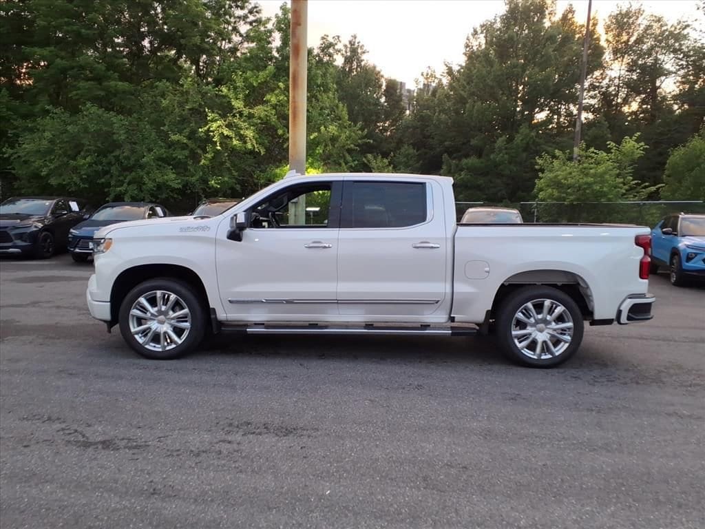 2023 Chevrolet Silverado 1500 High Country - Photo 6