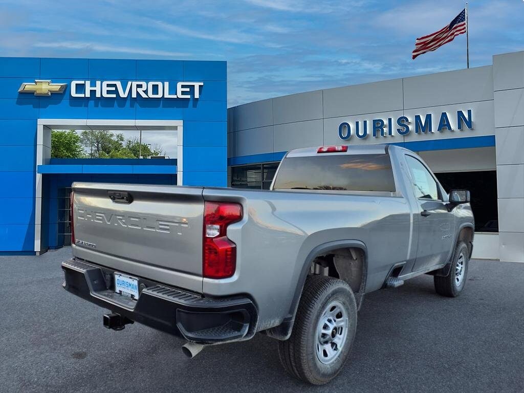2025 Chevrolet Silverado 3500HD Work Truck photo 3