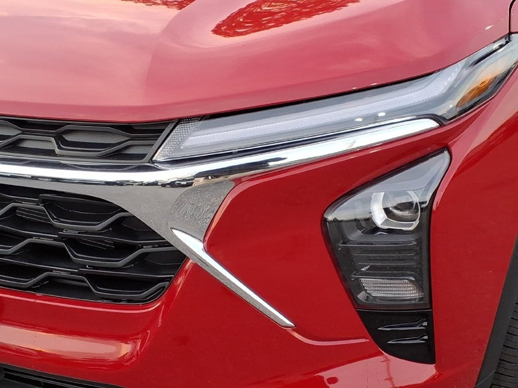 2026 Chevrolet Trax LT - Photo 8