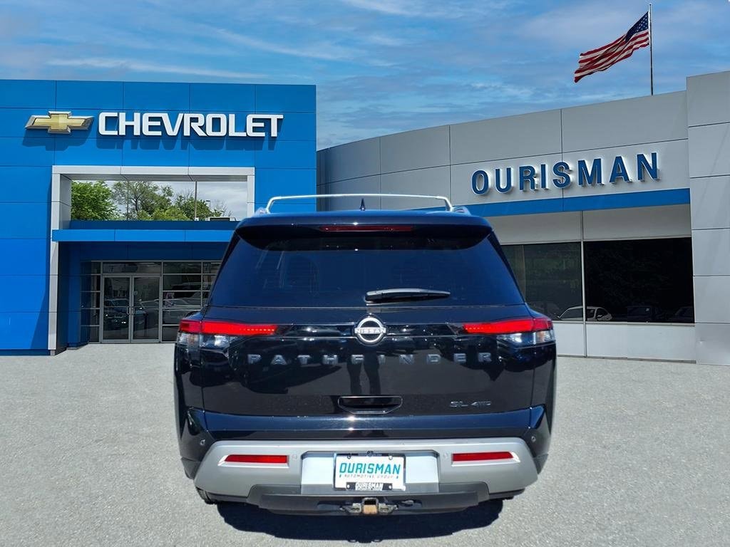 Used 2023 Nissan Pathfinder SL