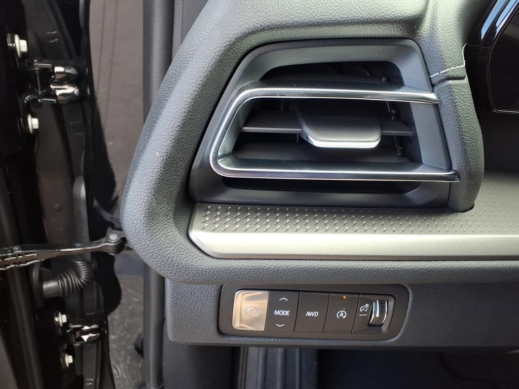 2026 Chevrolet Traverse LT - Photo 22