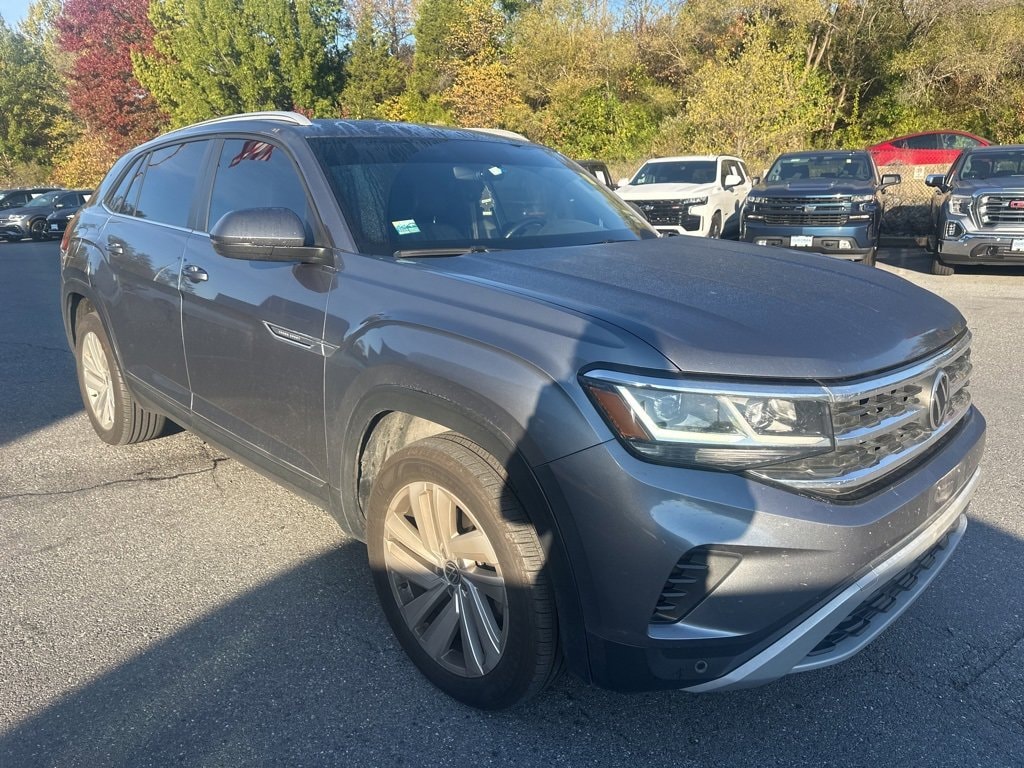 Used 2020 Volkswagen Atlas Cross Sport 2.0T SE w/Technology