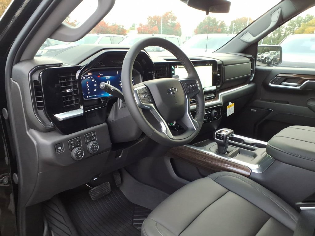2026 Chevrolet Silverado 1500 LT Trail Boss - Photo 12