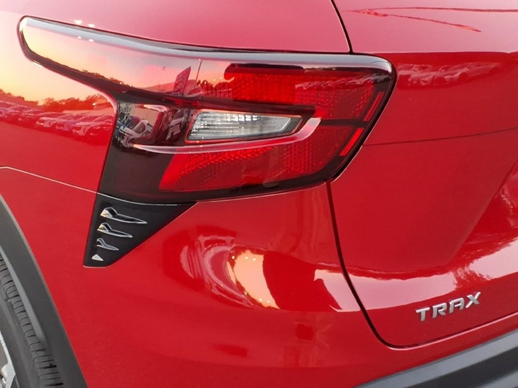 2026 Chevrolet Trax LT - Photo 9