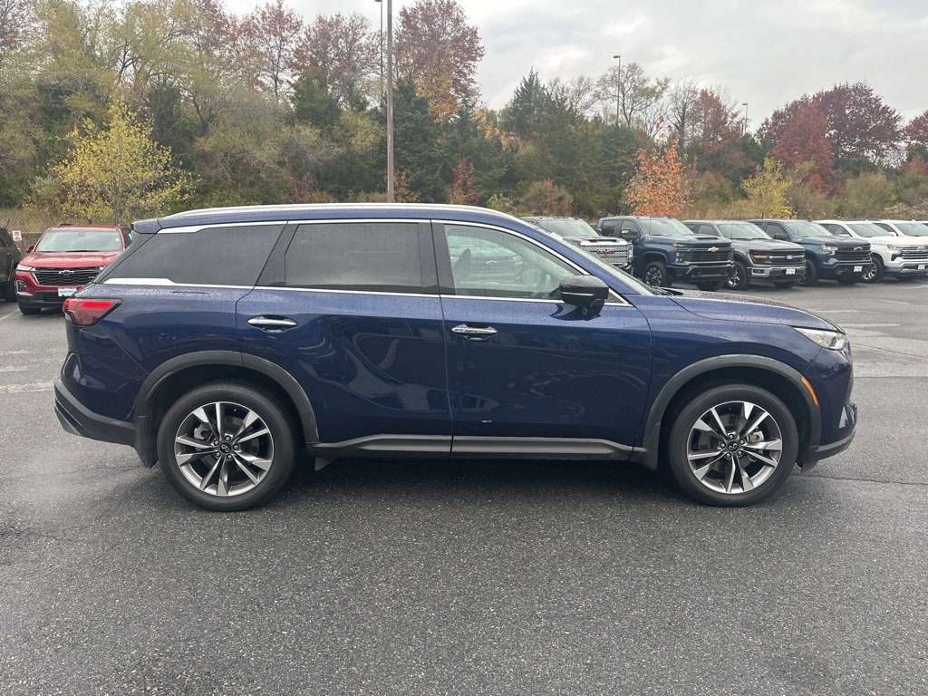 2022 Infiniti QX60 Luxe photo 4