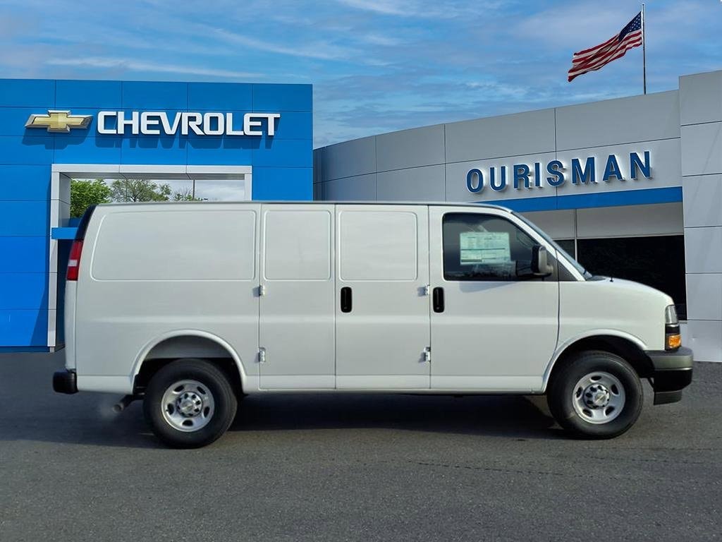 New 2025 Chevrolet Express Cargo 2500 WT Van