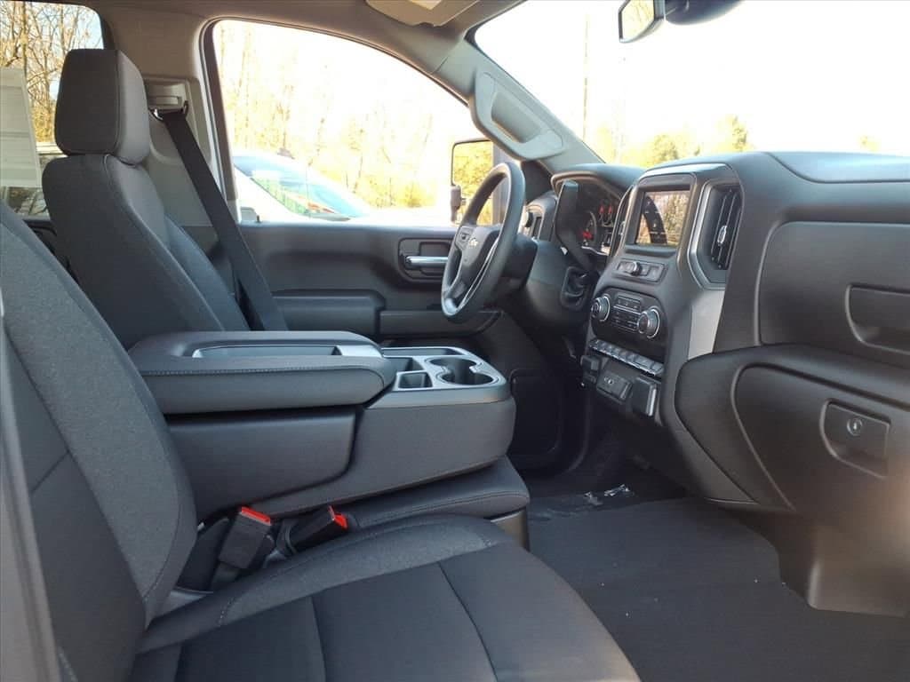 2026 Chevrolet Silverado 2500 HD Custom - Photo 16