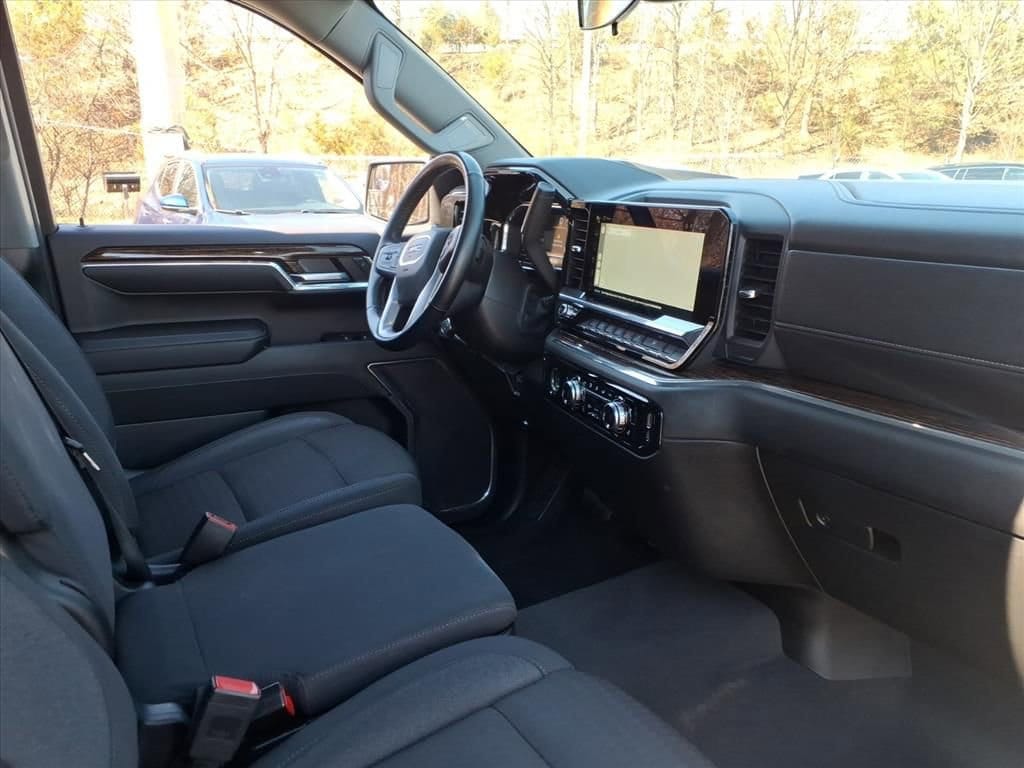2024 GMC Sierra 1500 SLE - Photo 14