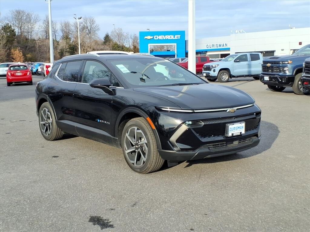 2026 Chevrolet Equinox EV 2LT's photo