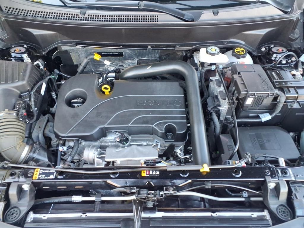 2024 Chevrolet Equinox LS - Photo 21