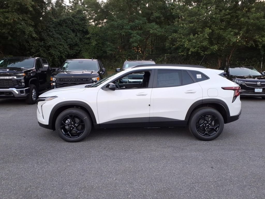 2026 Chevrolet Trax LT - Photo 6